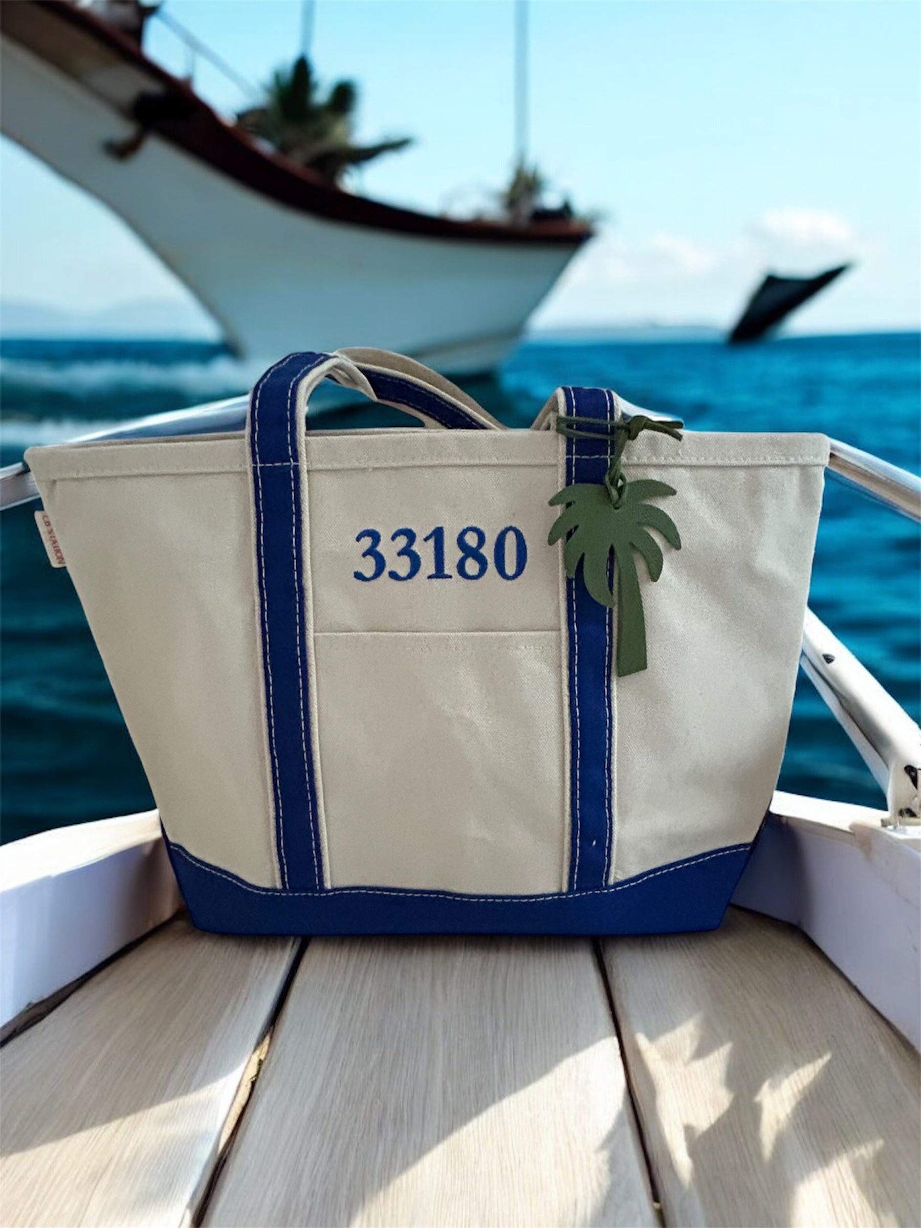 Aventura "33180" Waterways Tote