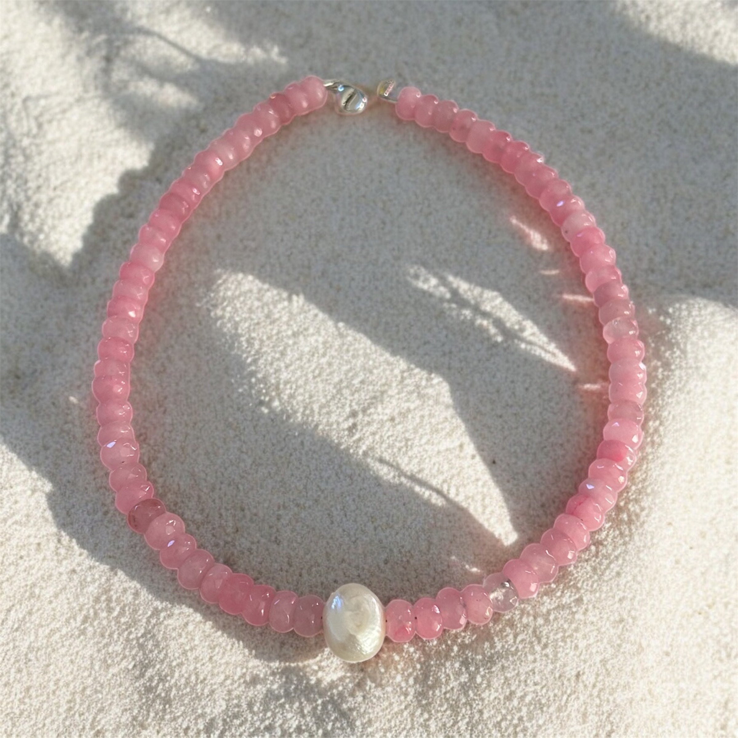 JOY JEWELRY — Bermuda 16" Rose Quartz Necklace with Baroque Pearl Accent